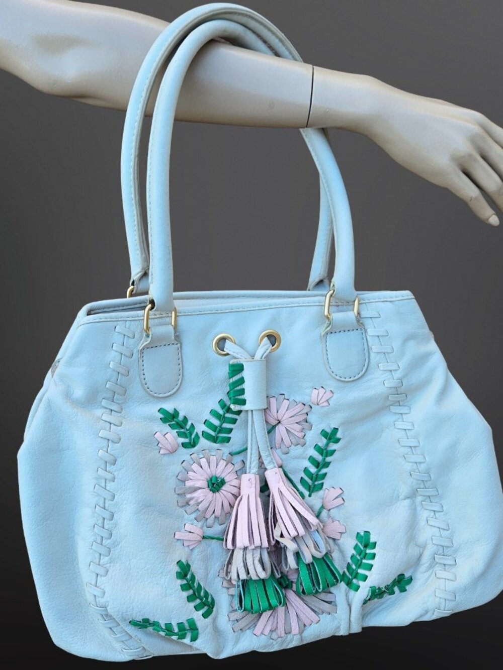 Vintage Isabella Fiore Floral Tassel Leather Shoulder Bag Off White Embroidered